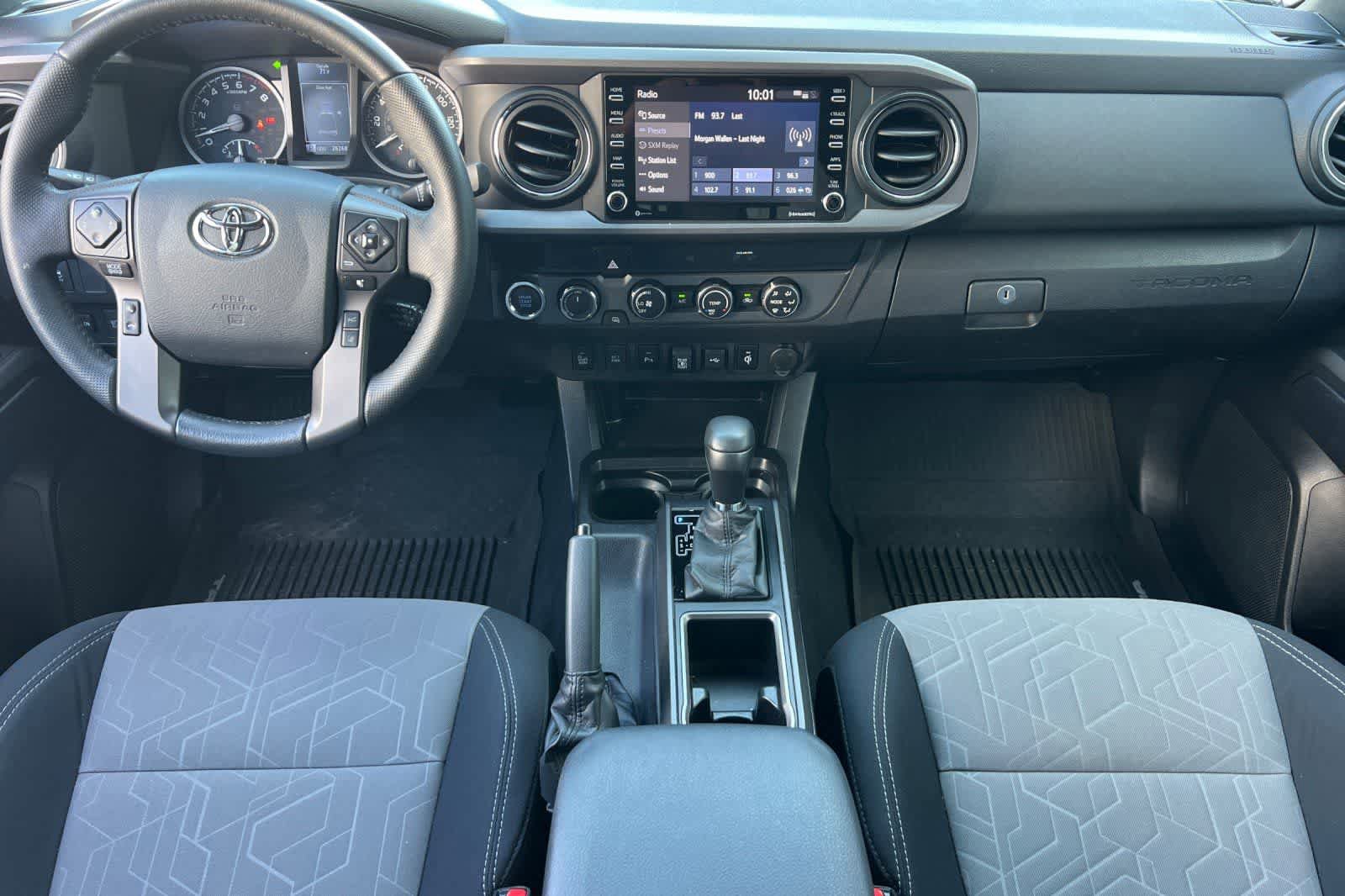 Used 2020 Toyota Tacoma TRD Off-Road w/ Technology Package image 4