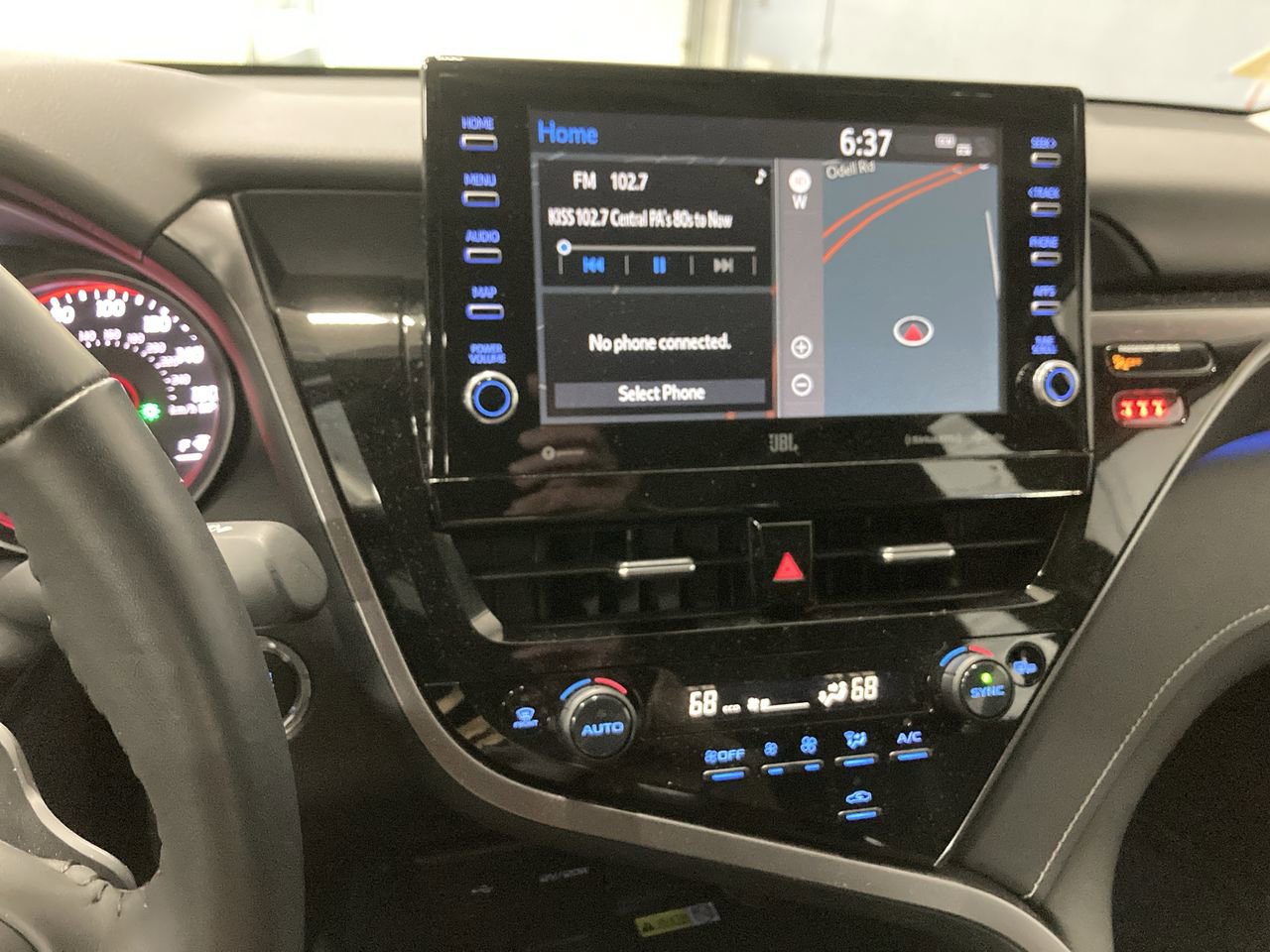 Used 2023 Toyota Camry XSE w/ Navigation Package FWD image 11