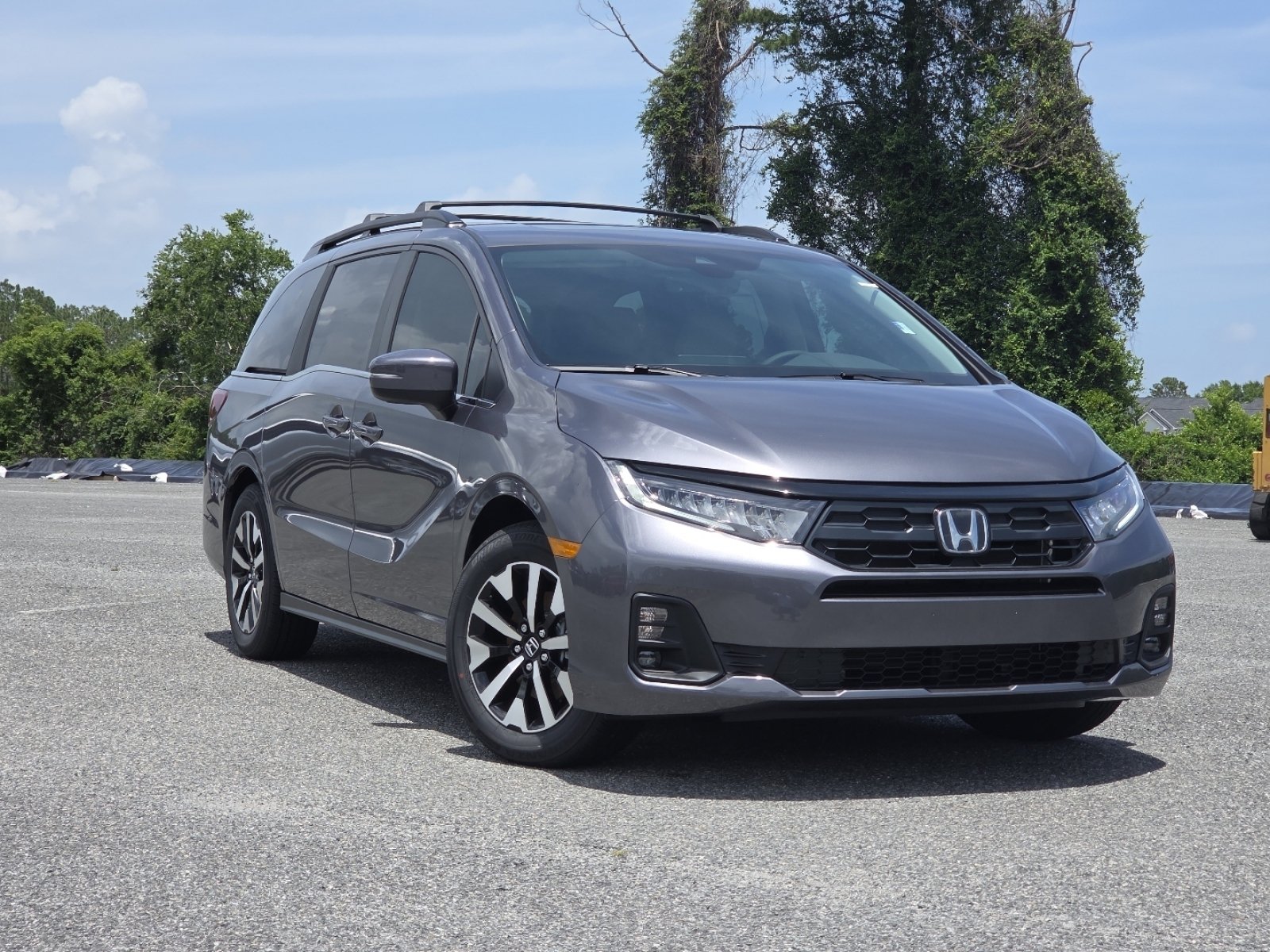 New 2026 Honda Odyssey EX-L image 2