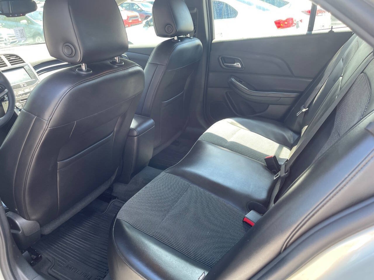 Used 2015 Chevrolet Malibu LT w/ Power Convenience Package FWD image 21