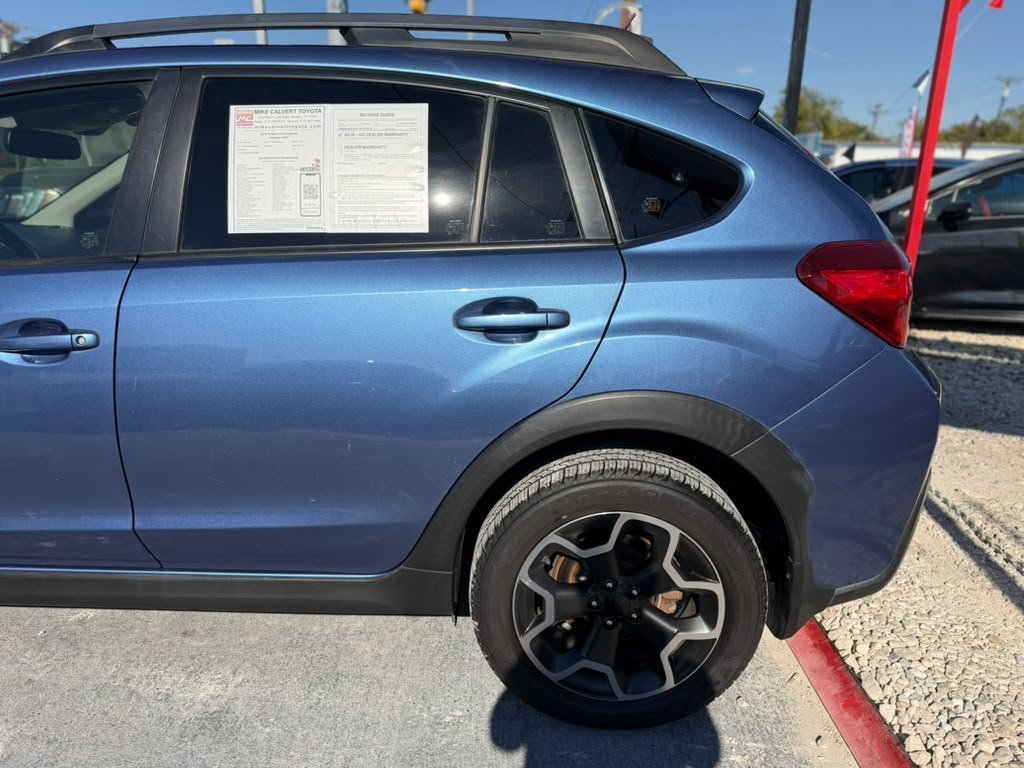 Used 2015 Subaru Crosstrek 2.0i Premium AWD/4WD image 5