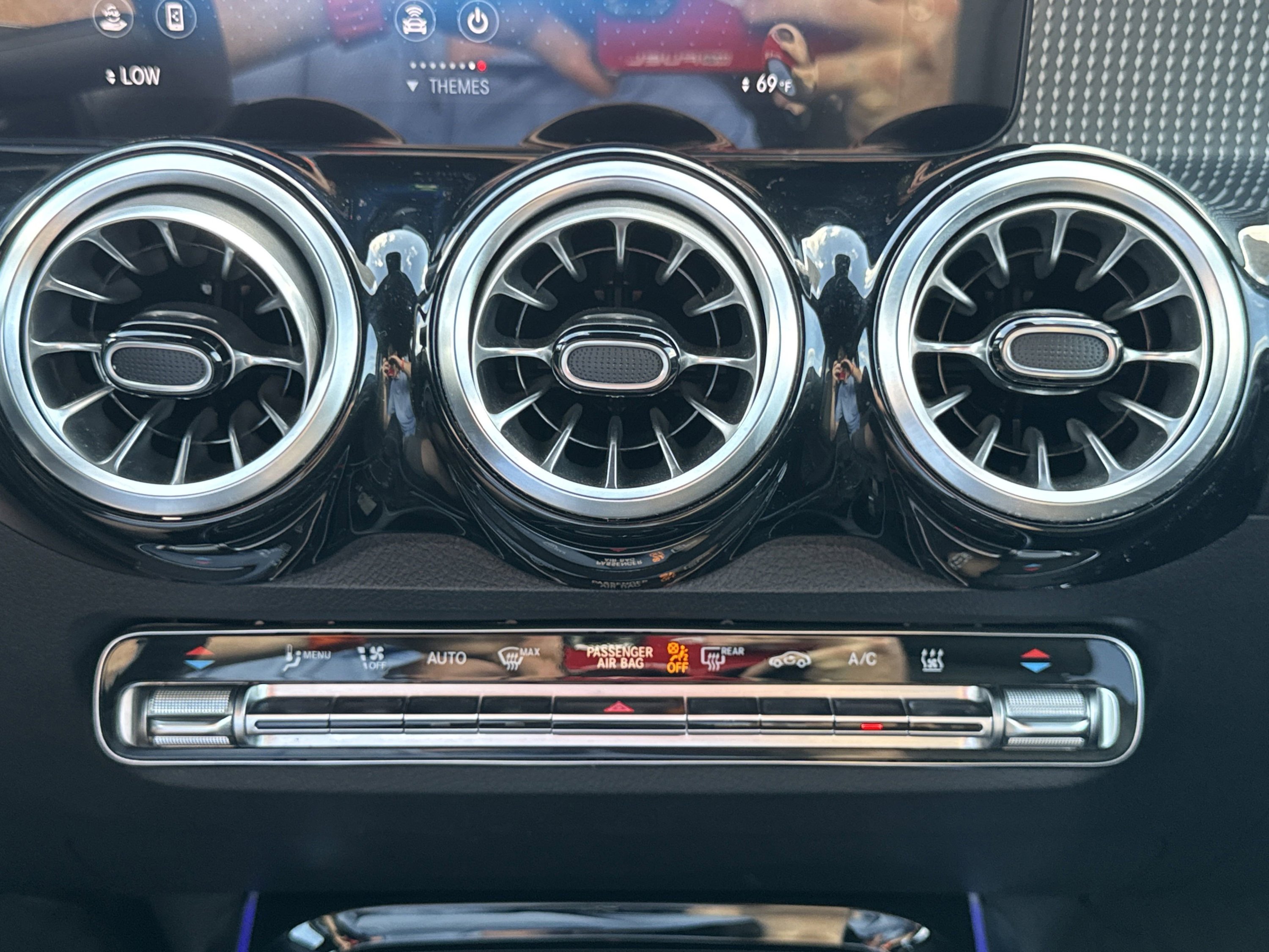 Used 2023 Mercedes-Benz EQB 350 4MATIC SUV w/ Exclusive Package image 74