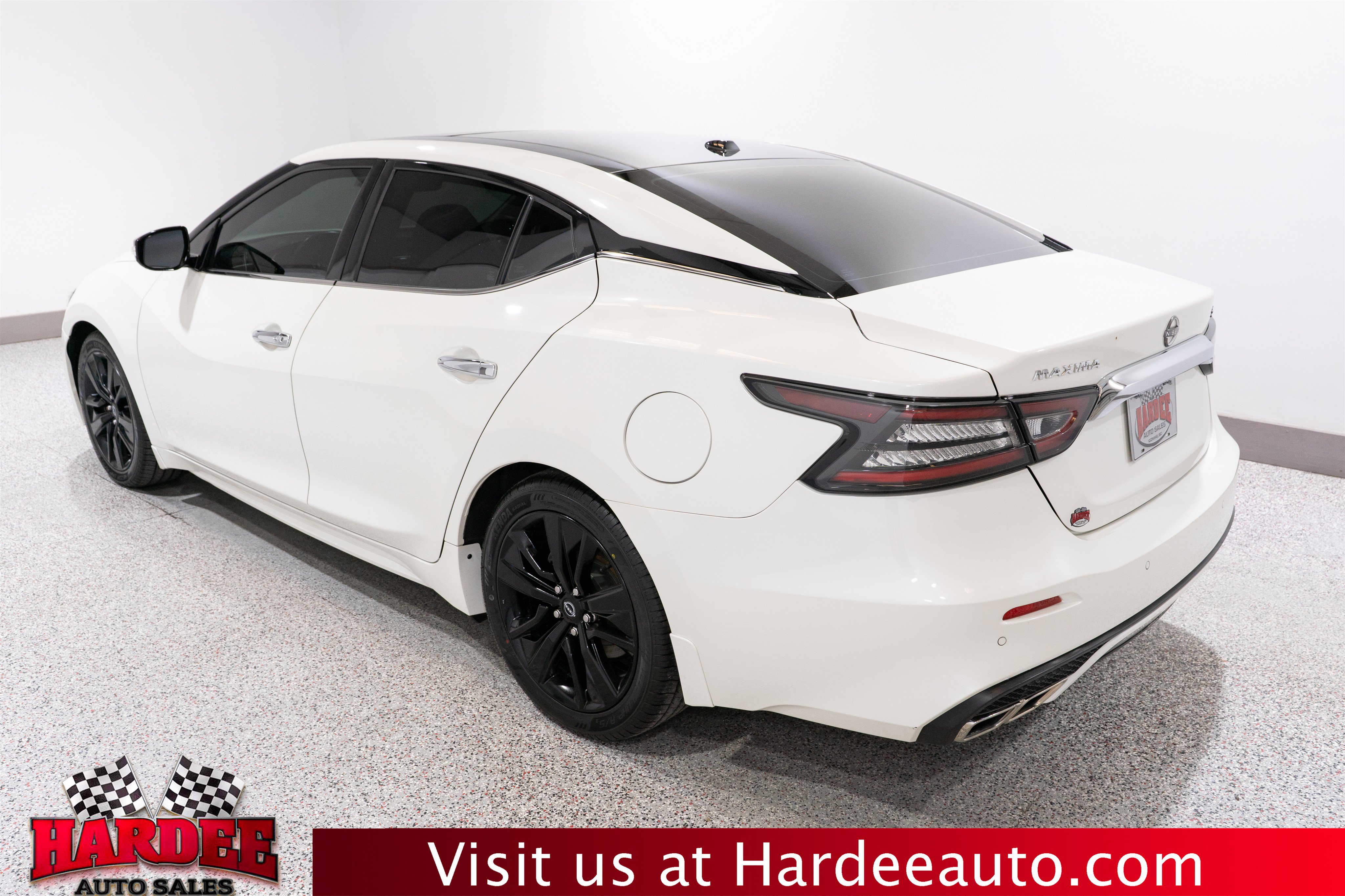 Used 2023 Nissan Maxima SL FWD image 3