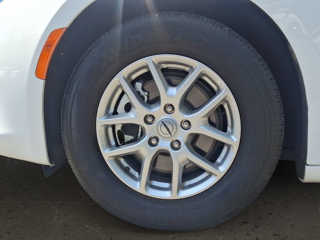 Used 2024 Chrysler Voyager LX FWD image 9