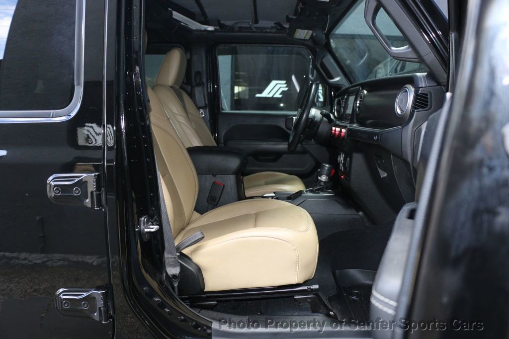 Used 2018 Jeep Wrangler Unlimited Rubicon w/ Dual Top Group AWD/4WD image 32