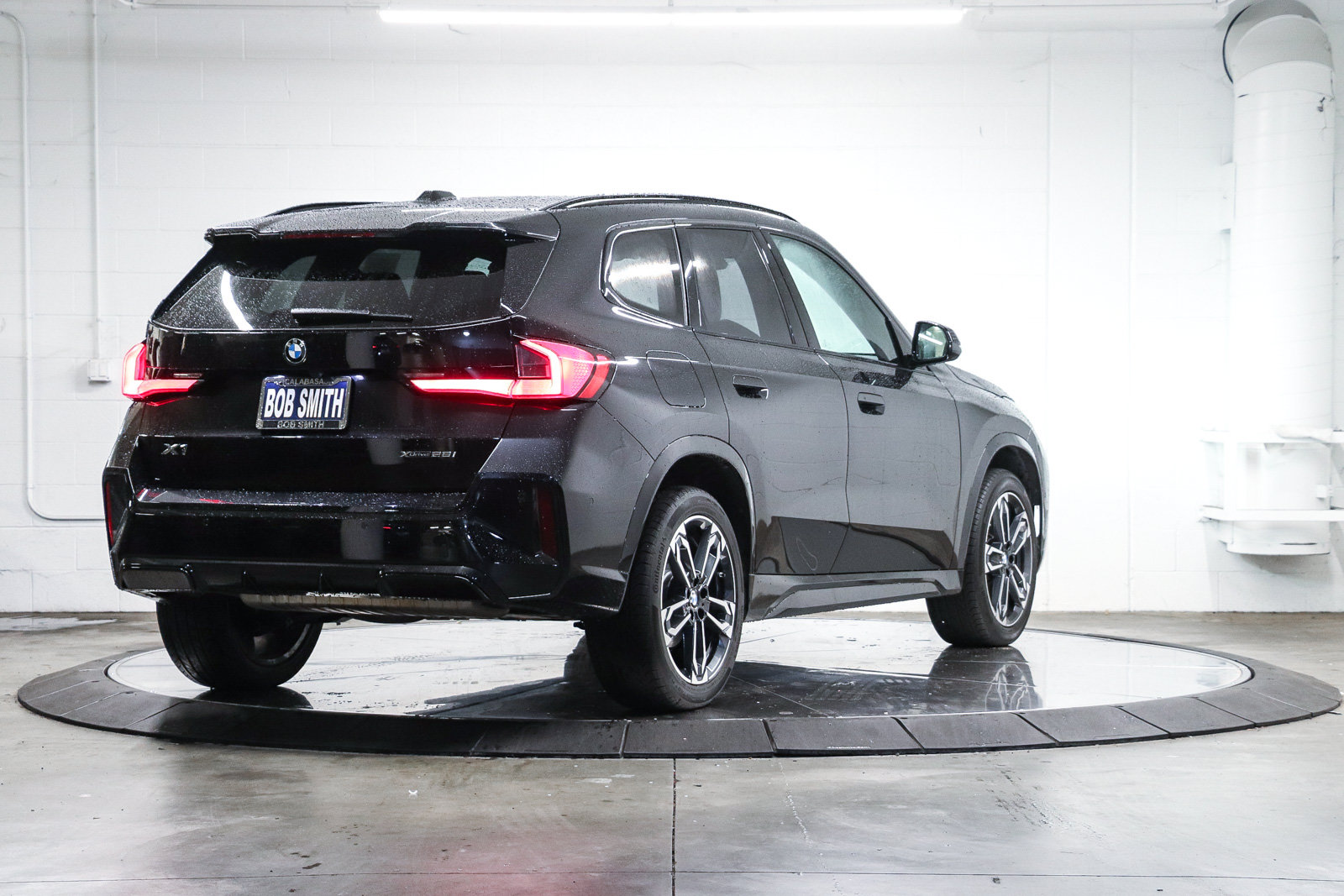 Certified 2023 BMW X1 xDrive28i w/ M Sport Package AWD/4WD image 7