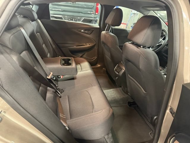 Used 2025 Chevrolet Malibu LT FWD image 34