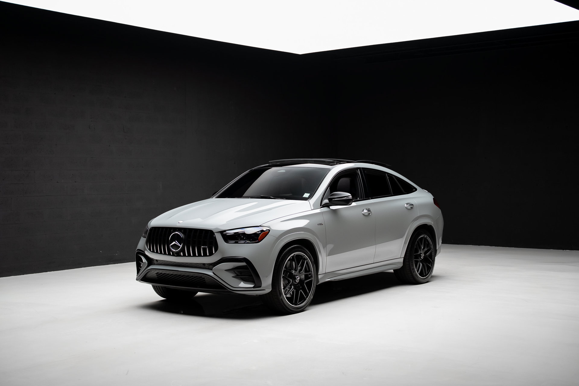 Used 2025 Mercedes-Benz GLE 53 AMG 4MATIC Coupe image 4