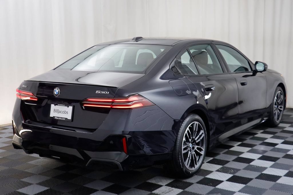 New 2026 BMW 530i xDrive w/ M Sport Package AWD/4WD image 17