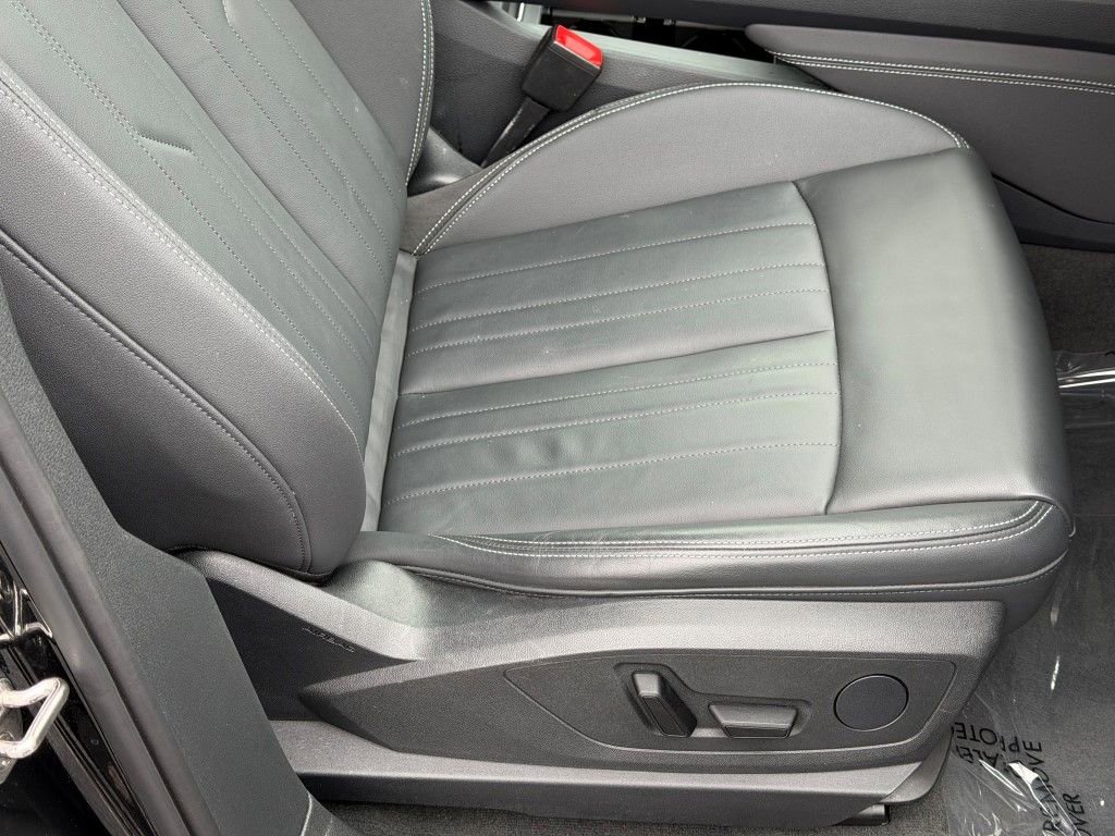 Certified 2022 Audi e-tron Premium image 13