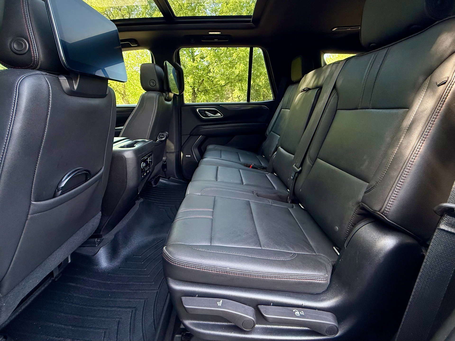 Used 2021 Chevrolet Tahoe RST w/ Rear Media and Nav Package AWD/4WD image 16