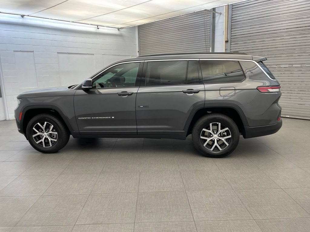 New 2025 Jeep Grand Cherokee L Limited w/ Luxury Tech Group II RWD image 4