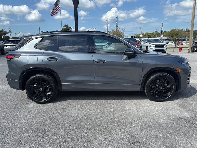 New 2025 Volkswagen Tiguan SE R-Line image 7