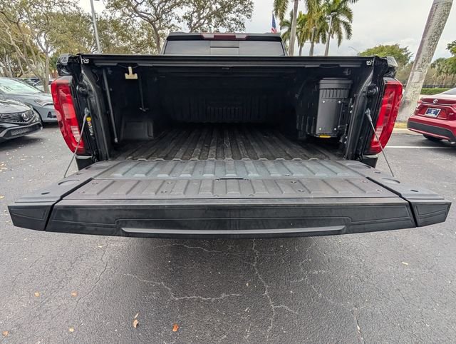 Used 2022 GMC Sierra 1500 SLT w/ SLT Premium Plus Package image 17