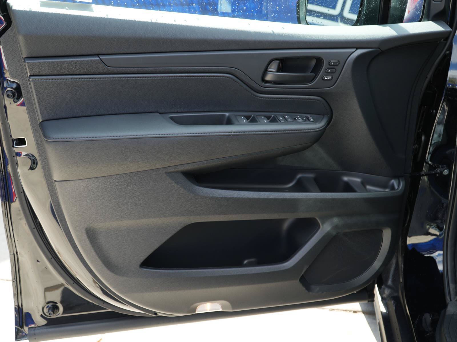Used 2026 Honda Odyssey EX-L image 13
