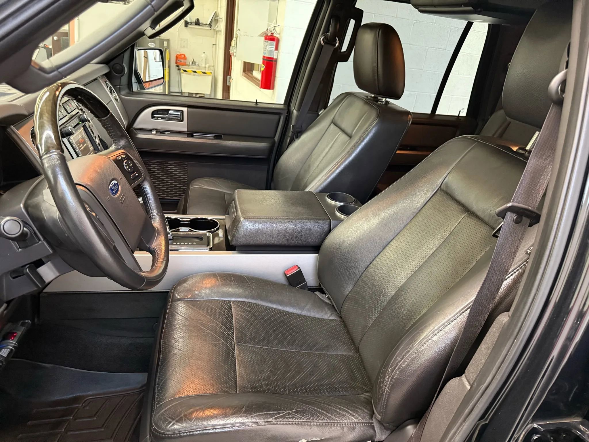 Used 2012 Ford Expedition EL Limited image 15