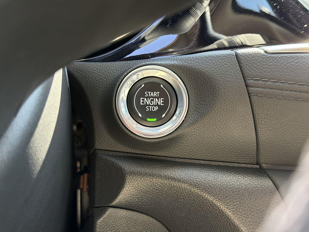 Used 2023 Buick Encore GX Essence w/ Experience Buick Package FWD image 15