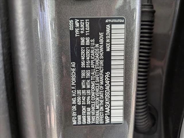 Certified 2025 Porsche Cayenne AWD/4WD image 28