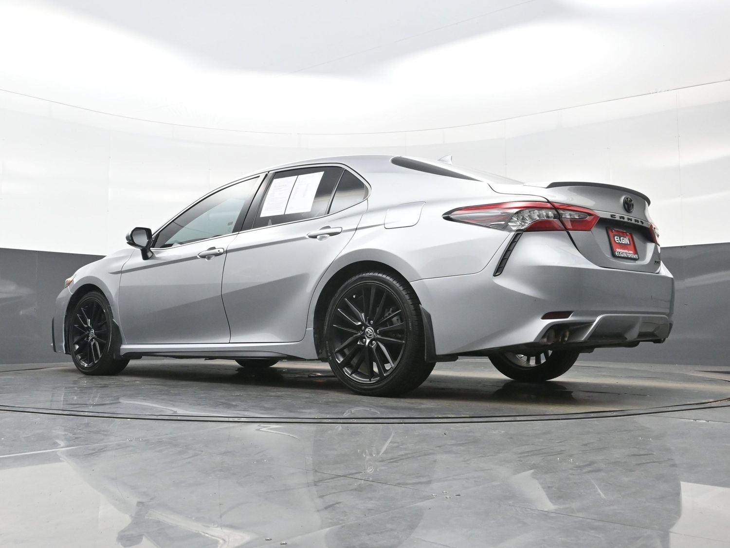 Used 2023 Toyota Camry XSE FWD image 32