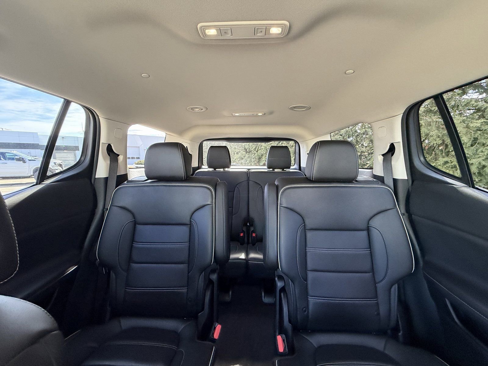 Used 2021 GMC Acadia Denali w/ Trailering Package image 3