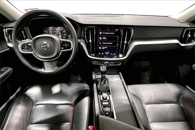 Used 2019 Volvo S60 T5 Momentum w/ Premium Package image 14