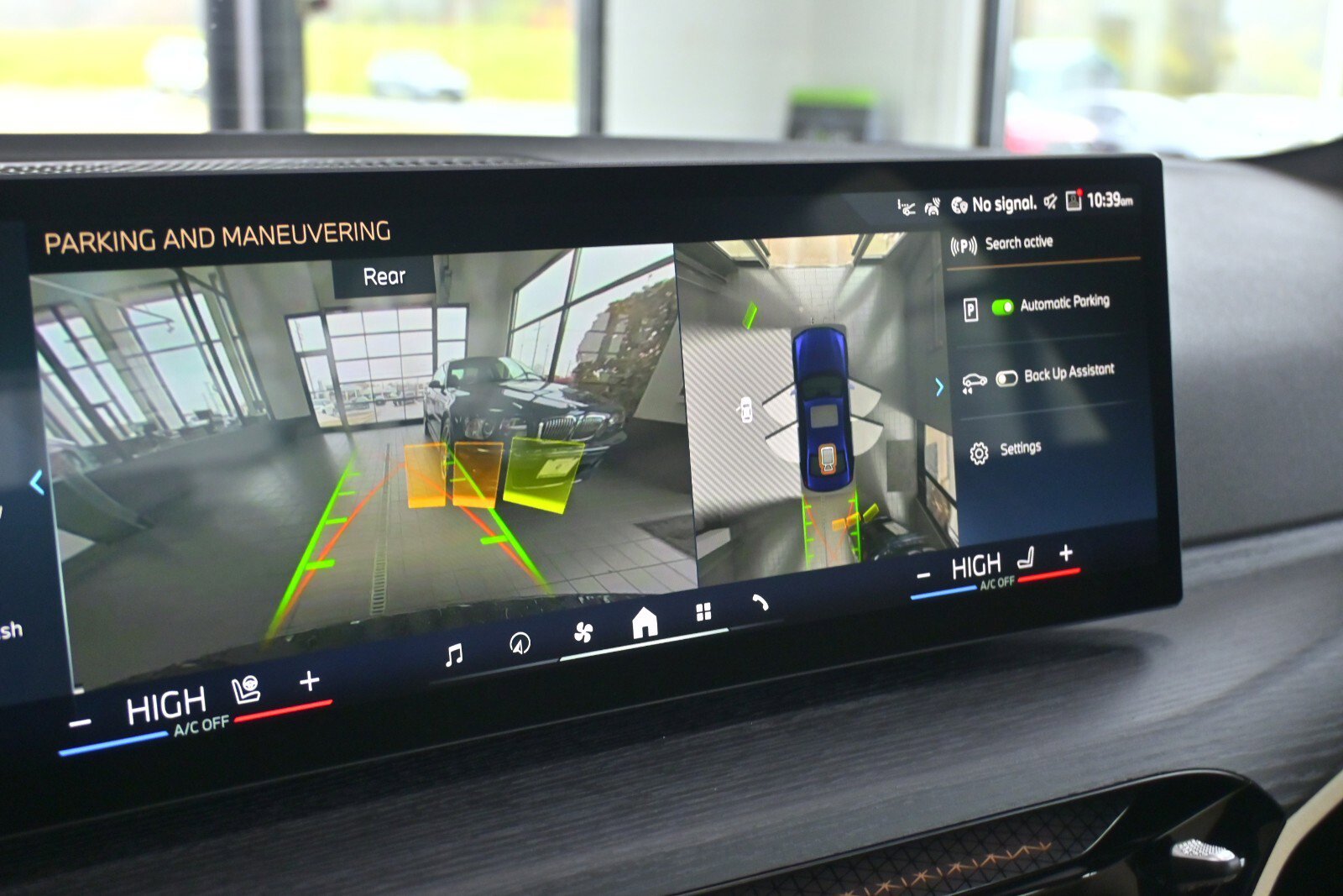 New 2026 BMW 330i xDrive Sedan w/ Premium Package image 21