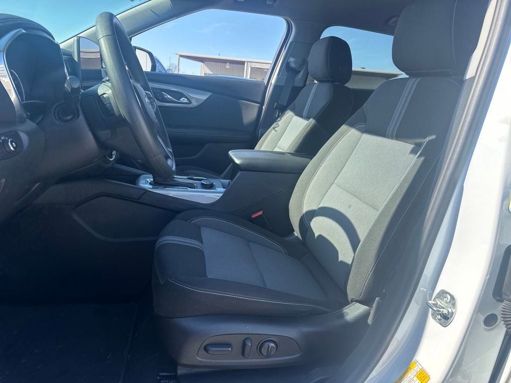 Used 2025 Chevrolet Blazer LT image 17