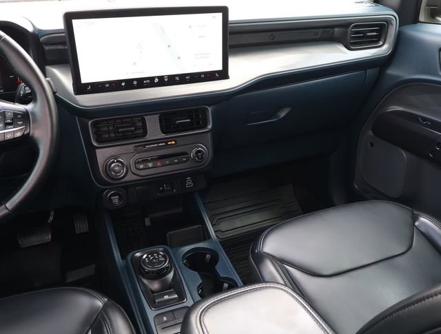 Used 2025 Ford Maverick Lariat w/ Black Appearance Package image 12