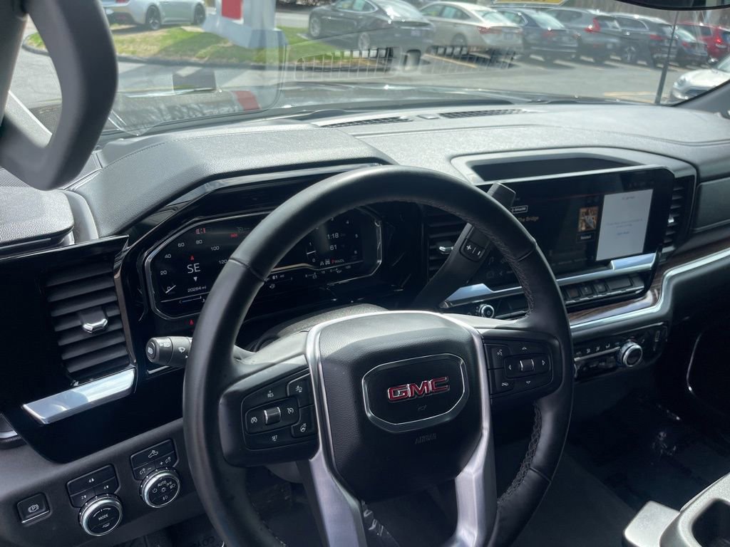 Used 2024 GMC Sierra 2500 SLE w/ SLE Value Package; image 9