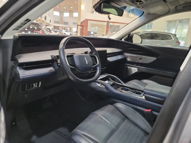Used 2024 Lincoln Nautilus Reserve w/ Equipment Group 203A AWD/4WD image 9
