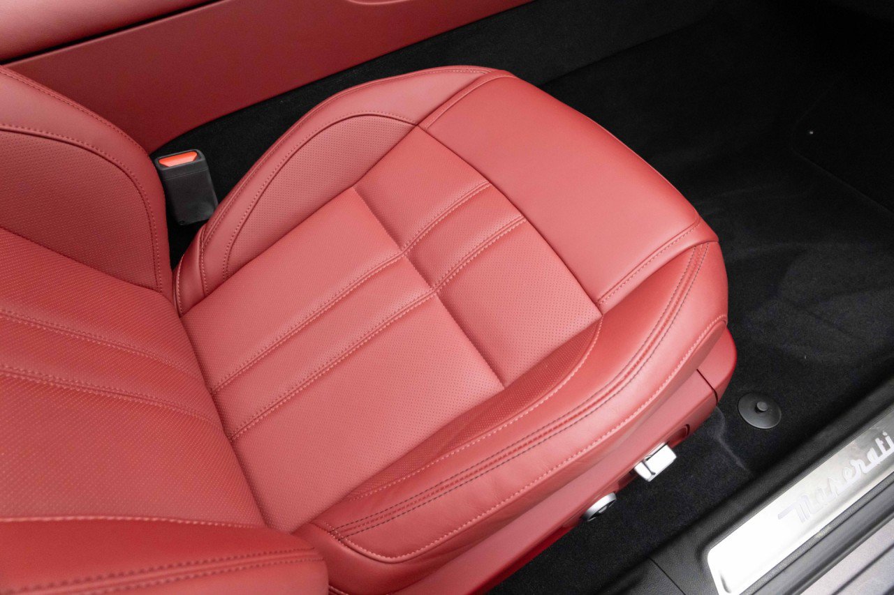 Used 2021 Maserati Levante S GranSport AWD/4WD image 30