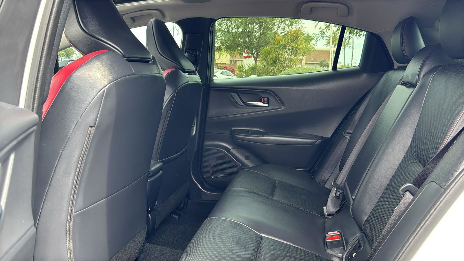 Used 2025 Toyota Prius Plug-In Hybrid w/ Limited Premium Package image 27