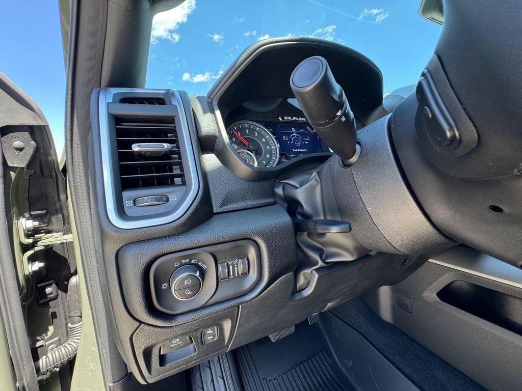 New 2026 RAM 1500 Big Horn AWD/4WD image 25