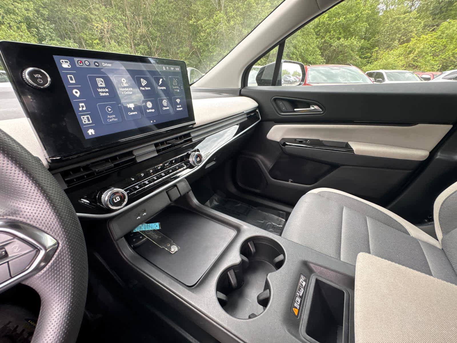 Used 2025 Honda Prologue EX image 22