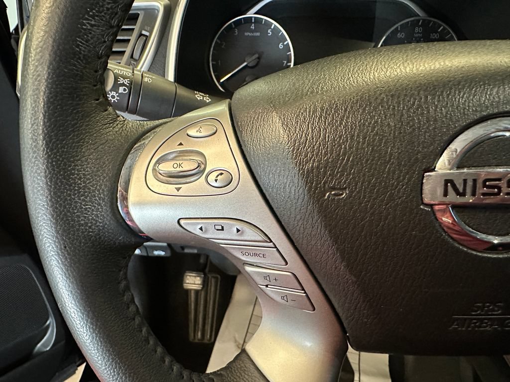 Used 2018 Nissan Murano SV w/ Premium Package AWD/4WD image 10