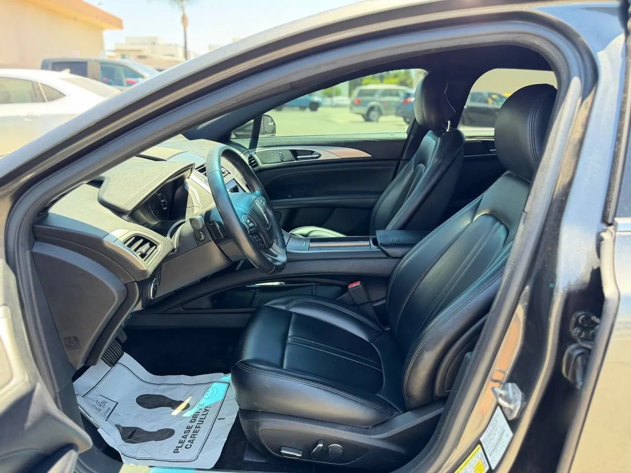Used 2017 Lincoln MKZ Premiere FWD image 22