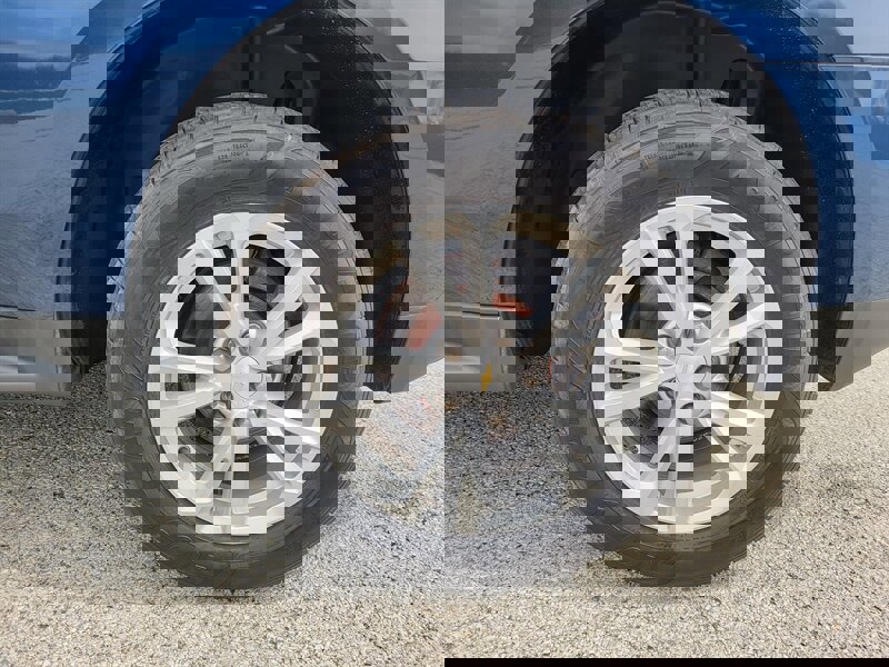 Used 2016 Chevrolet Equinox LT w/ Convenience Package image 29