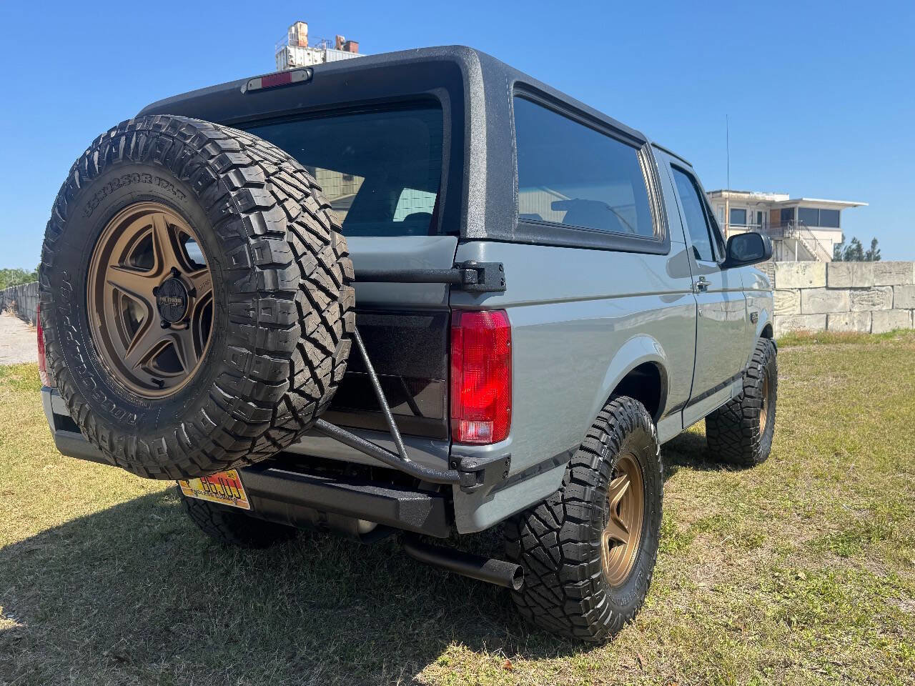 Used 1995 Ford Bronco XLT image 25