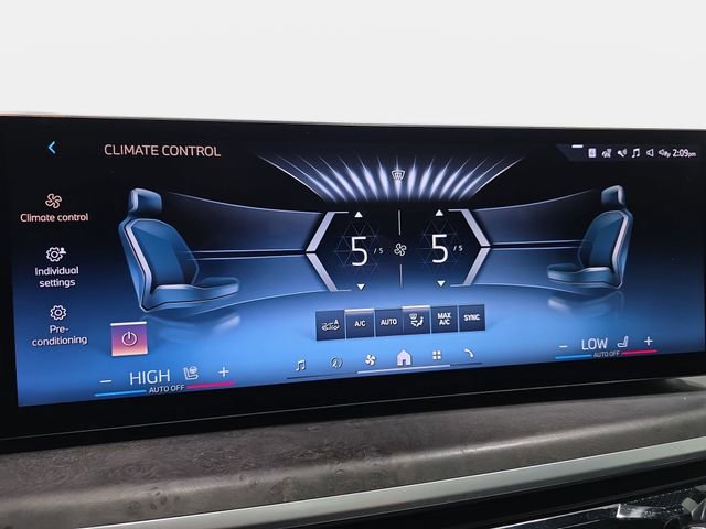 Certified 2025 BMW X5 xDrive40i w/ Climate Comfort Package image 20