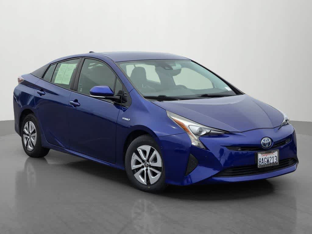 Used 2017 Toyota Prius Two w/ Prius Two Safety Plus Package FWD image 8