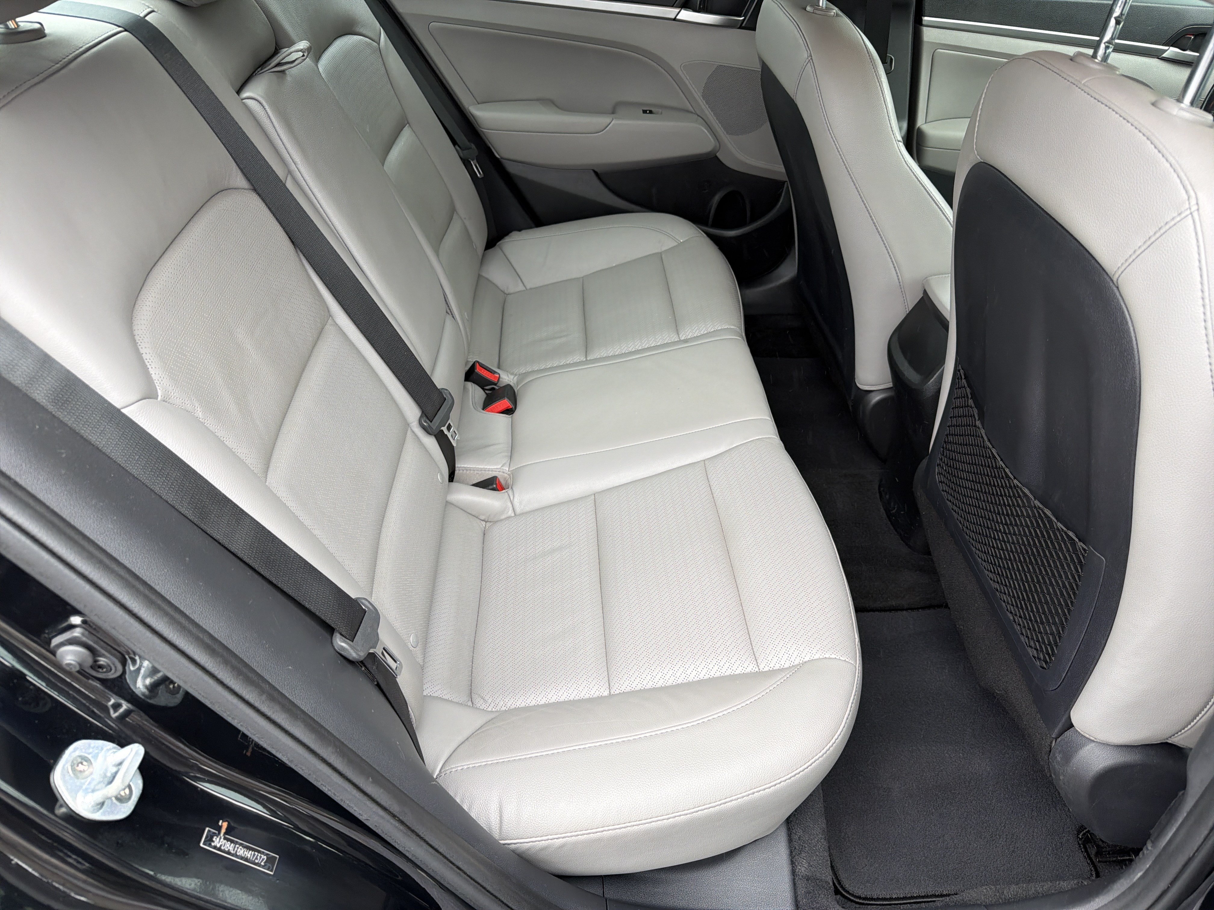 Used 2019 Hyundai Elantra Limited FWD image 13