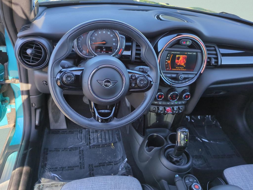 Used 2020 MINI Cooper Convertible w/ Signature Upholstery Package image 14