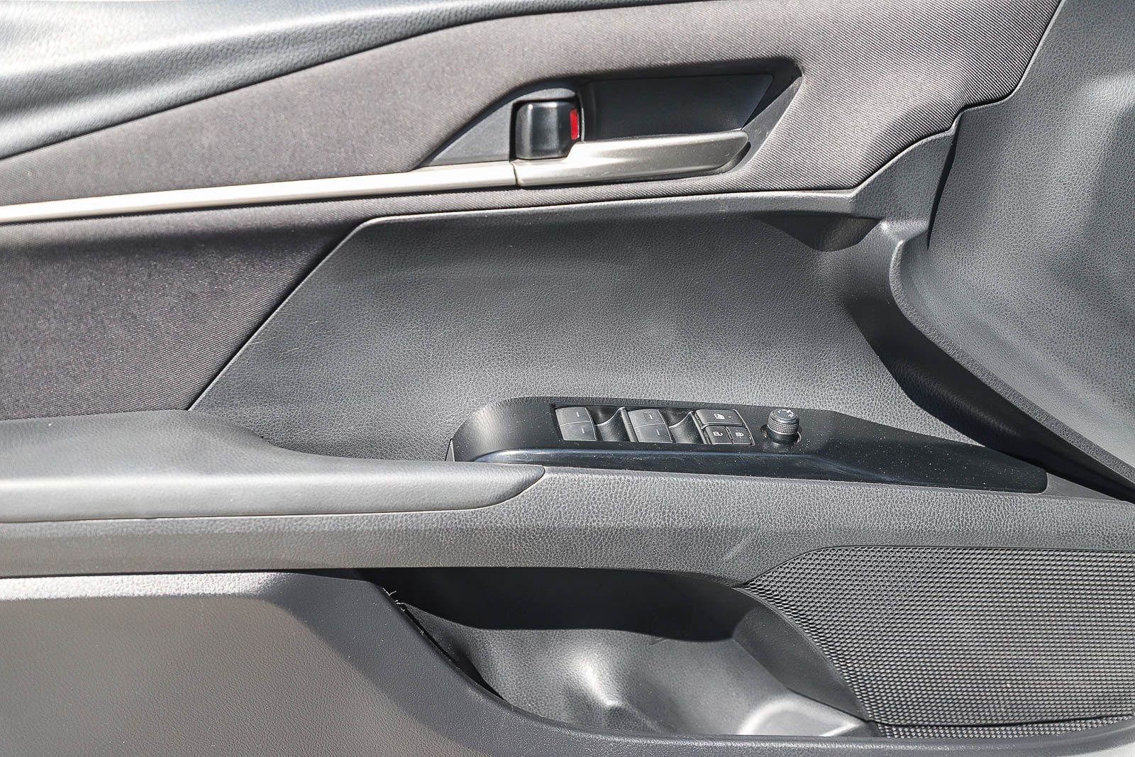 Certified 2025 Toyota Camry LE FWD image 19