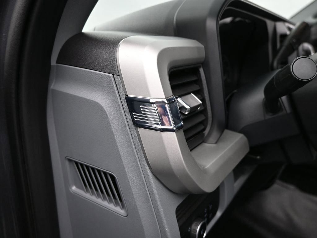 Used 2024 Ford F350 XL w/ XL Chrome Package image 22