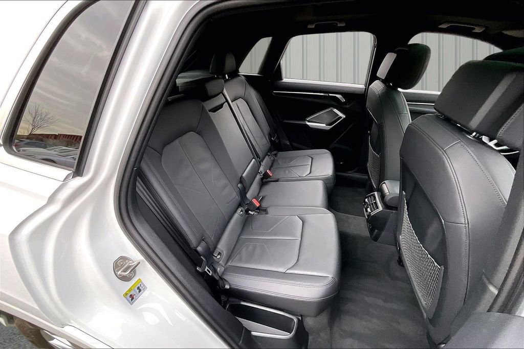 Used 2025 Audi Q3 2.0T Premium w/ Convenience Package image 25