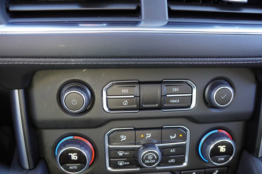 Certified 2024 Chevrolet Tahoe Z71 w/ Luxury Package image 35