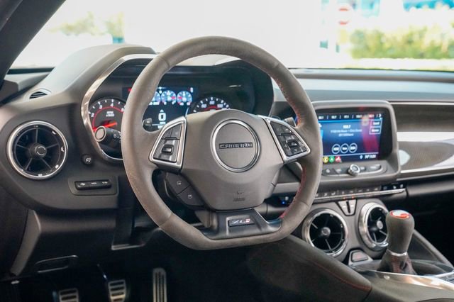 Used 2019 Chevrolet Camaro ZL1 image 57