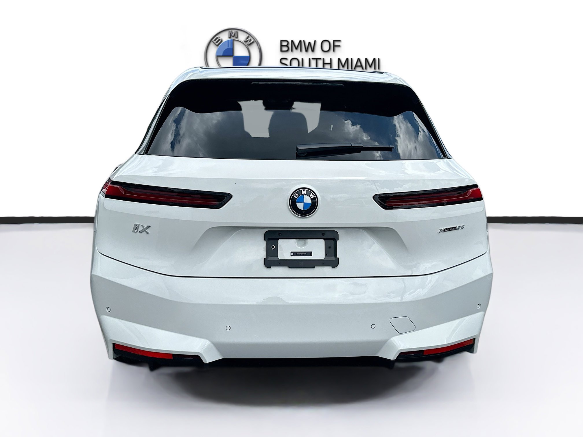 New 2026 BMW iX xDrive60 w/ Premium Package image 5