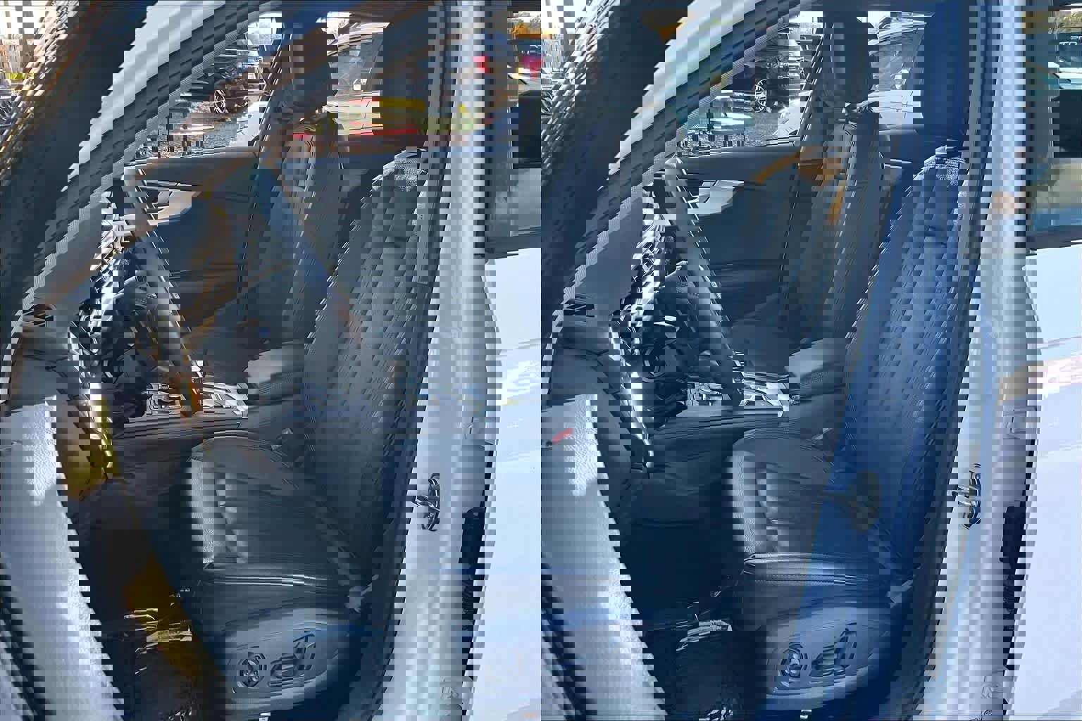 Used 2018 Audi A4 2.0T Premium image 7