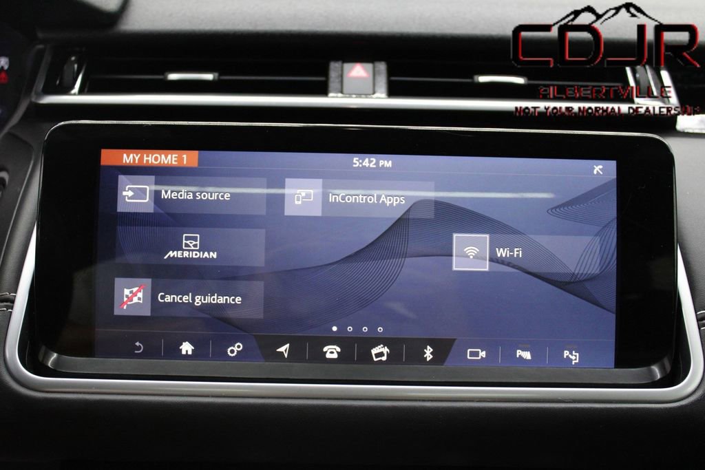 Used 2019 Land Rover Range Rover Velar R-Dynamic HSE image 42